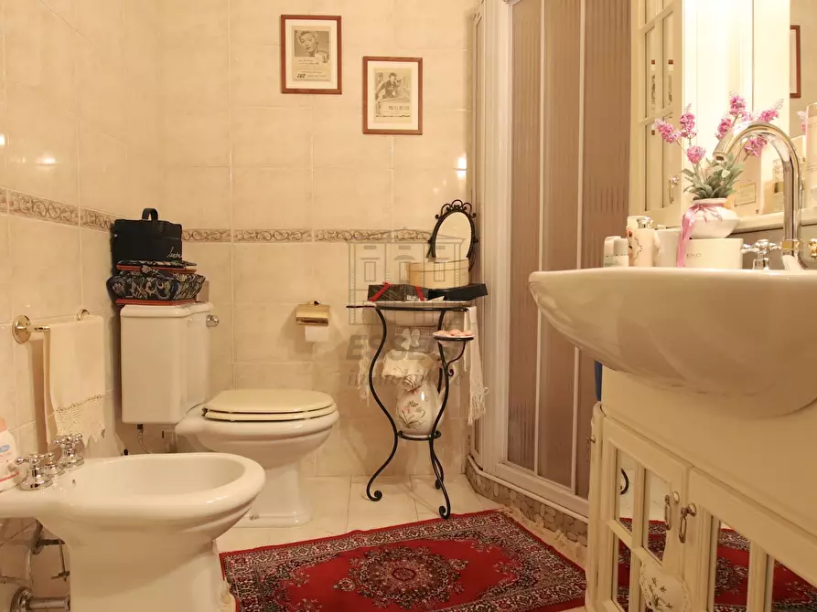 Immagine 11 di Appartamento in vendita  in VIa Fillungo a Lucca