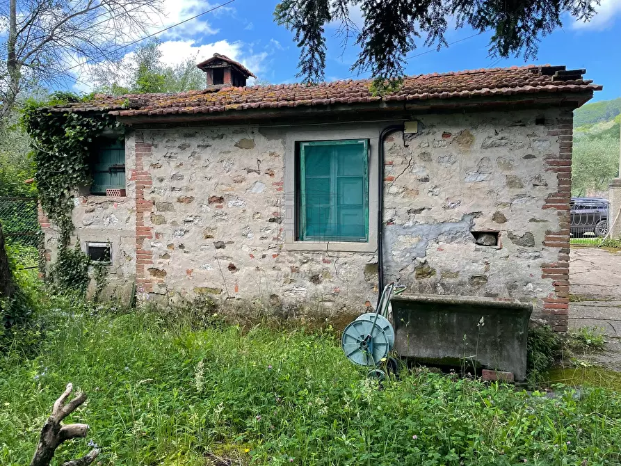Immagine 4 di Villa in vendita  in Via del Macennere 8252/A a Lucca