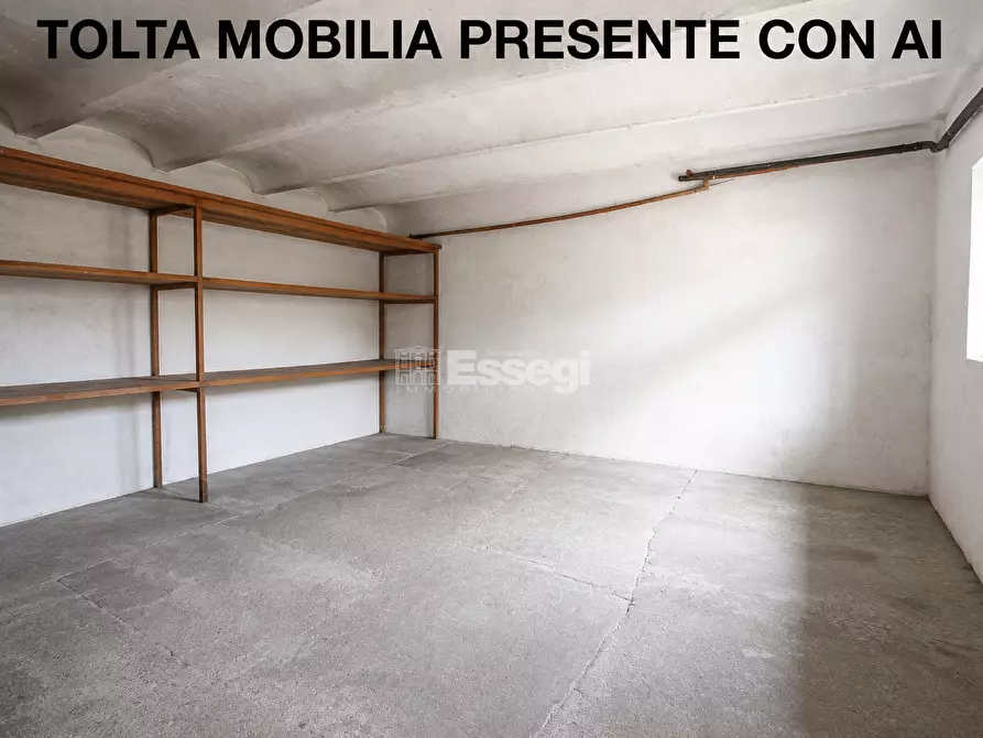 Immagine 21 di Villa in vendita  in Viale Agostino Marti a Lucca