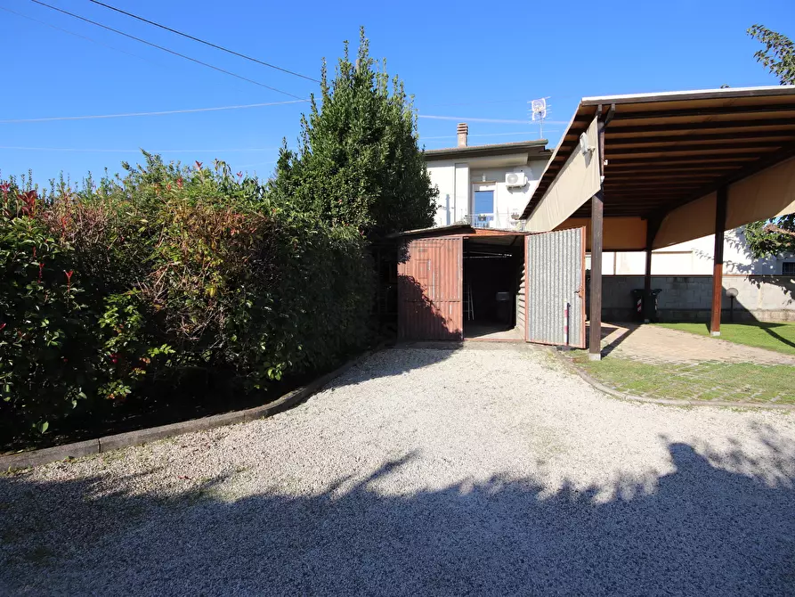 Immagine 18 di Villa in vendita  in Via della Santissima Annunziata 859 a Lucca