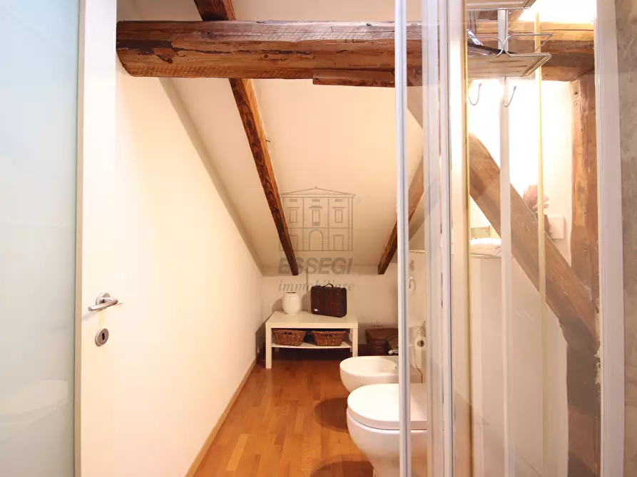 Immagine 5 di Appartamento in affitto  in Viale Pacini 116 a Lucca