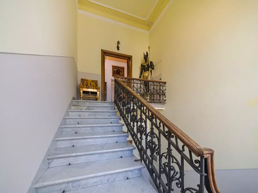 Immagine 31 di Villa in vendita  a Lucca