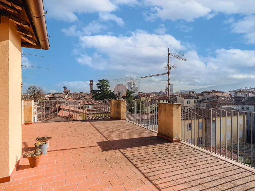 Immagine 22 di Palazzo in vendita  in Via Beccheria 35 a Lucca