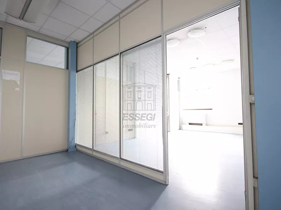 Immagine 9 di Locale commerciale in affitto  in Via delle Ville Prima, Acquacalda 895 a Lucca