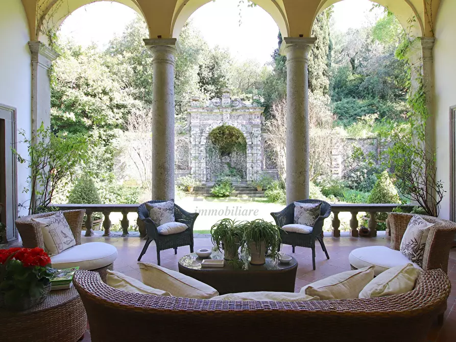 Immagine 13 di Villa in vendita  in Via di Vorno a Capannori