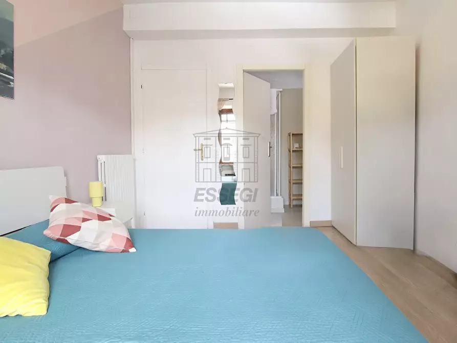 Immagine 18 di Appartamento in vendita  in Via Fillungo 113 a Lucca