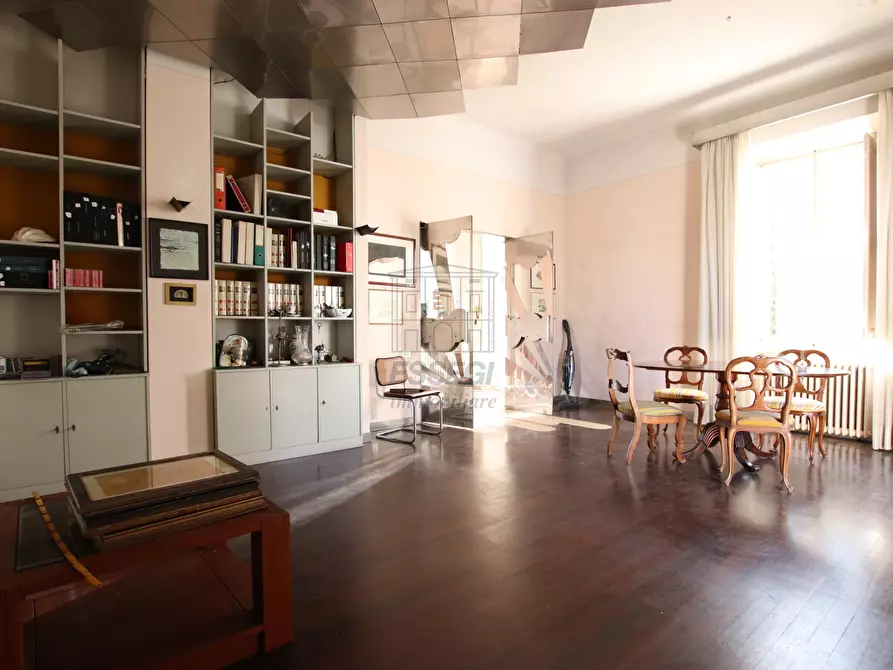 Immagine 30 di Villa in vendita  in via barsanti e matteucci a Lucca