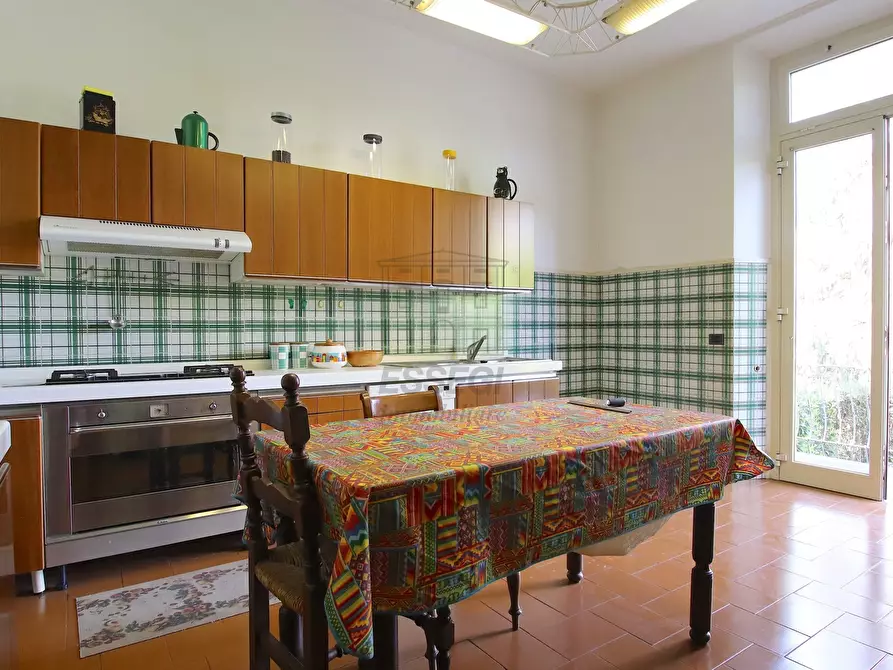 Immagine 7 di Villa in vendita  in Via Pietro Paolini 303 a Lucca