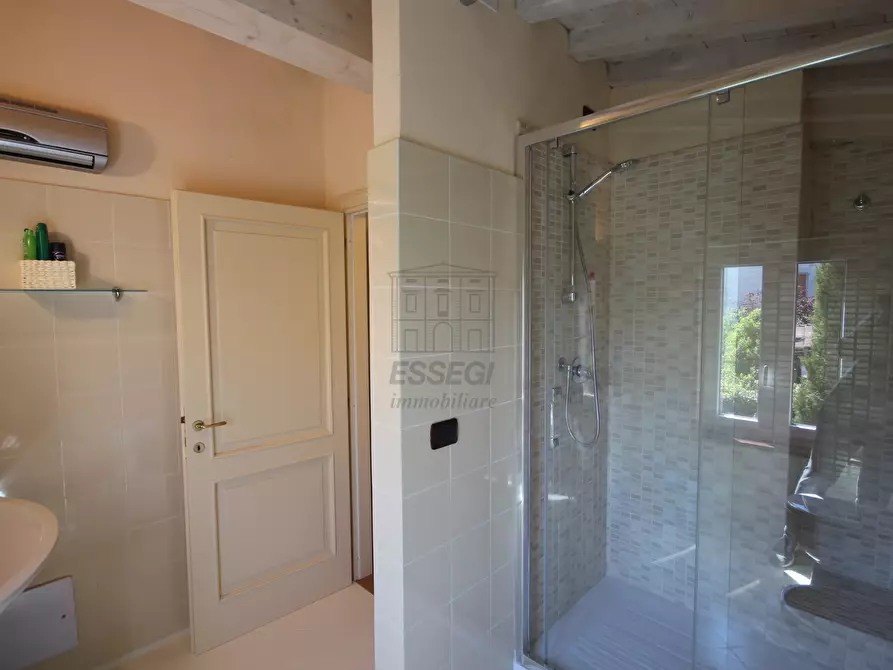 Immagine 31 di Rustico / casale in vendita  in Via dei Marzi 463 a Lucca