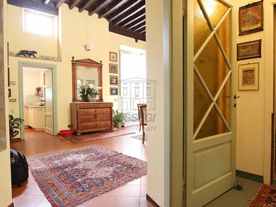 Immagine 21 di Appartamento in vendita  in Via Buia a Lucca