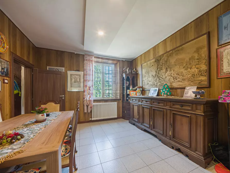 Immagine 8 di Villa in vendita  in Via delle Scuole 38 a Lucca