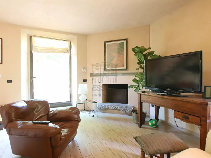 Immagine 42 di Villa in vendita  in Via di segromigno a Capannori