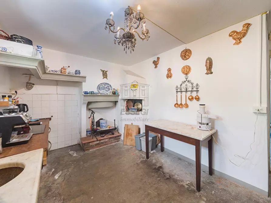 Immagine 16 di Villa in vendita  a Lucca
