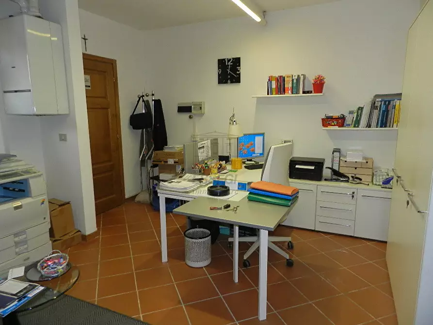 Immagine 3 di Appartamento in vendita  in Via di Tiglio 524 a Lucca