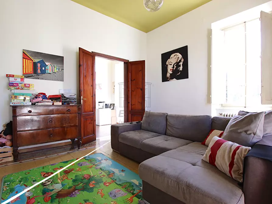 Immagine 7 di Villa in vendita  in via barsanti e matteucci a Lucca