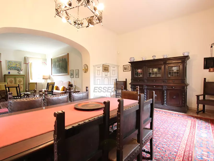 Immagine 24 di Villa in vendita  in via di montecatino a Lucca