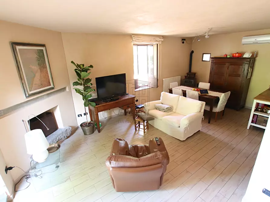 Immagine 30 di Villa in vendita  in Via di segromigno a Capannori