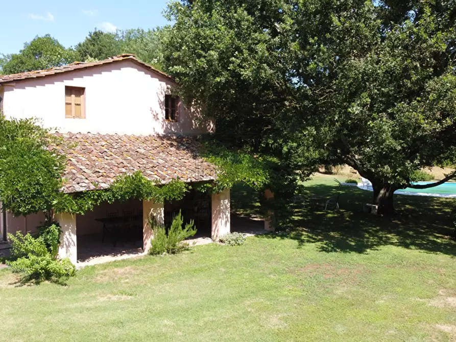 Immagine 59 di Rustico / casale in vendita  in Via della Chiesa di Gragnano a Lucca