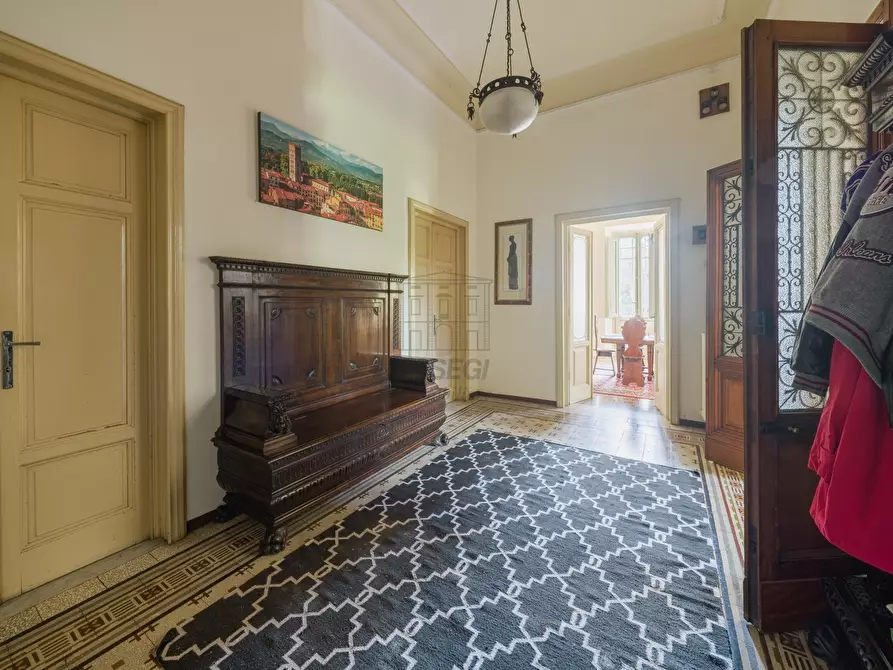 Immagine 29 di Villa in vendita  a Lucca