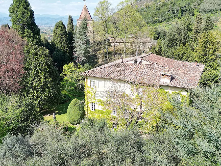 Immagine 12 di Villa in vendita  in Via di Vorno a Capannori