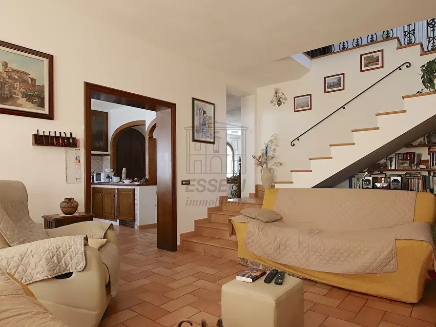 Immagine 7 di Rustico / casale in vendita  in Via di Tiglio a Capannori