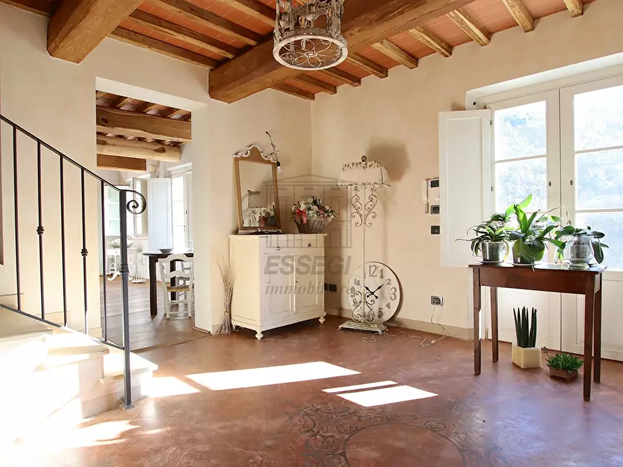 Immagine 1 di Rustico / casale in vendita  in Via Milano 12 a Capannori