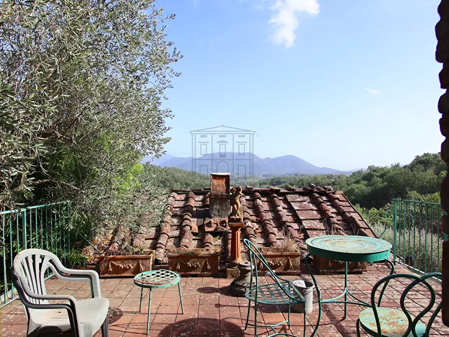 Immagine 3 di Rustico / casale in vendita  in Via per Chiatri 734 a Lucca