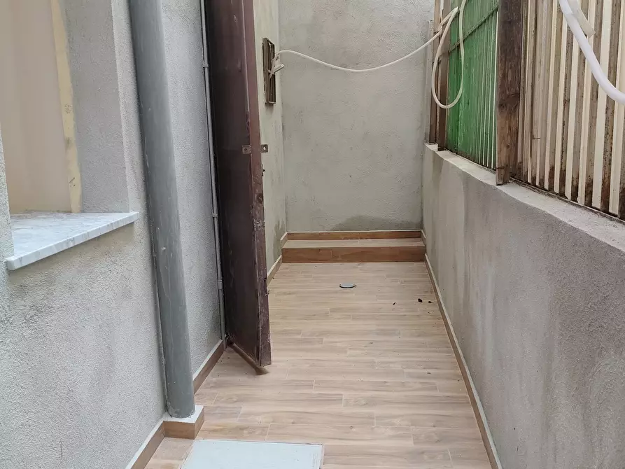 Immagine 3 di Capannone industriale in affitto  in Via San Francesco da Paola 102 a Reggio Di Calabria