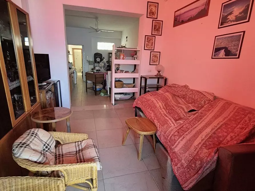 Immagine 4 di Trilocale in vendita  a Reggio Di Calabria