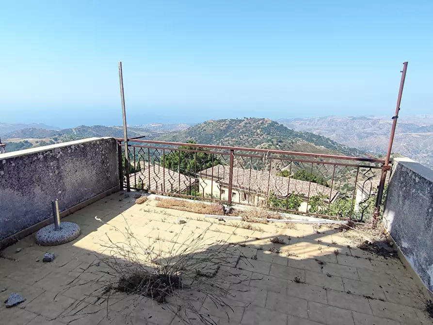 Immagine 10 di Appartamento in vendita  in VIA SAN COSTANTINO a Bova