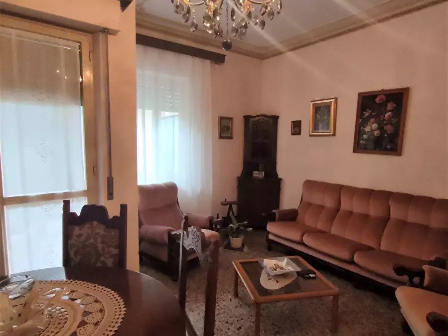 Immagine 1 di Trilocale in affitto  in Via Sbarre Inferiori a Reggio Di Calabria