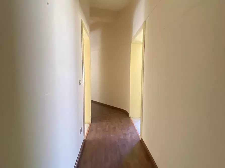 Immagine 16 di Pentalocale in vendita  in Via Paolo Pellicano 21 a Reggio Di Calabria
