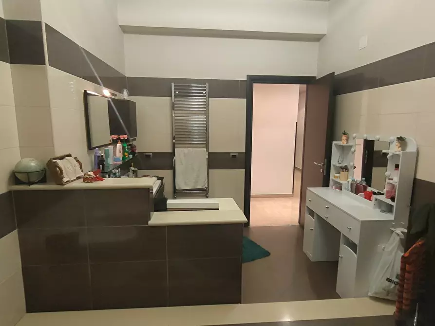 Immagine 18 di Pentalocale in vendita  in Via Abate Sant'Elia 26 a Reggio Di Calabria