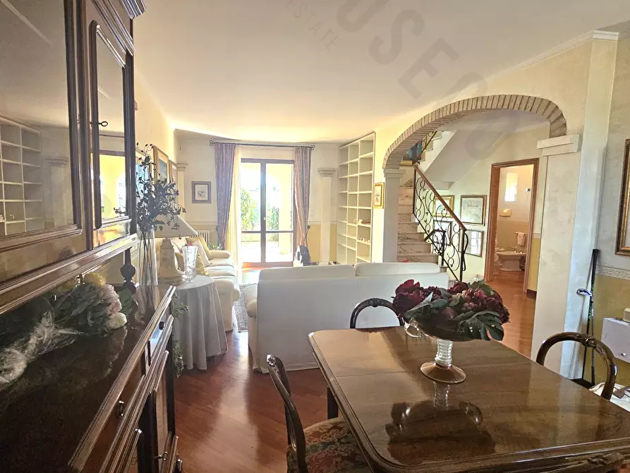 Immagine 11 di Villetta a schiera in vendita  a Quartu Sant'elena