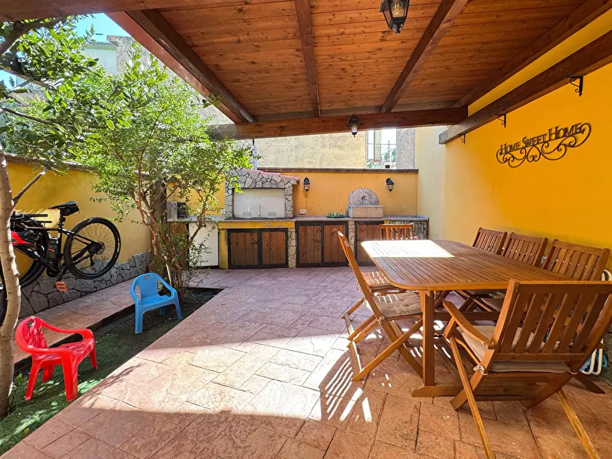 Immagine 24 di Villetta a schiera in vendita  a Uta