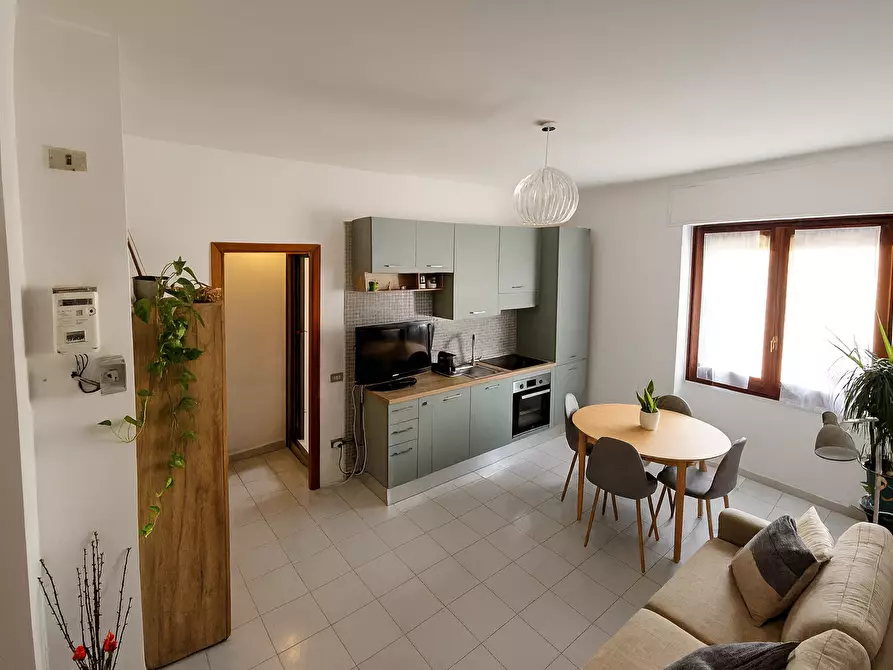 Immagine 5 di Appartamento in vendita  in Via Dante a Quartu Sant'elena