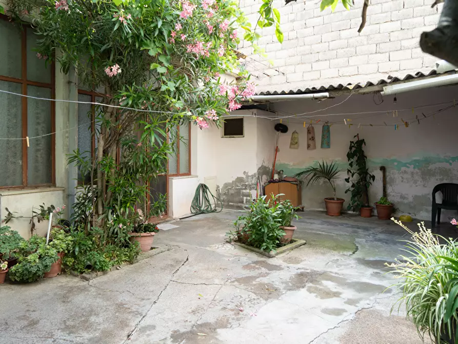 Immagine 5 di Casa indipendente in vendita  a Villasor