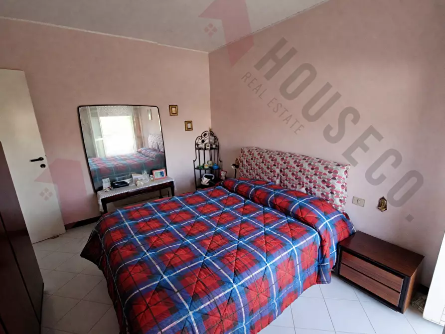 Immagine 9 di Villa in vendita  in via montecatini a Quartu Sant'elena