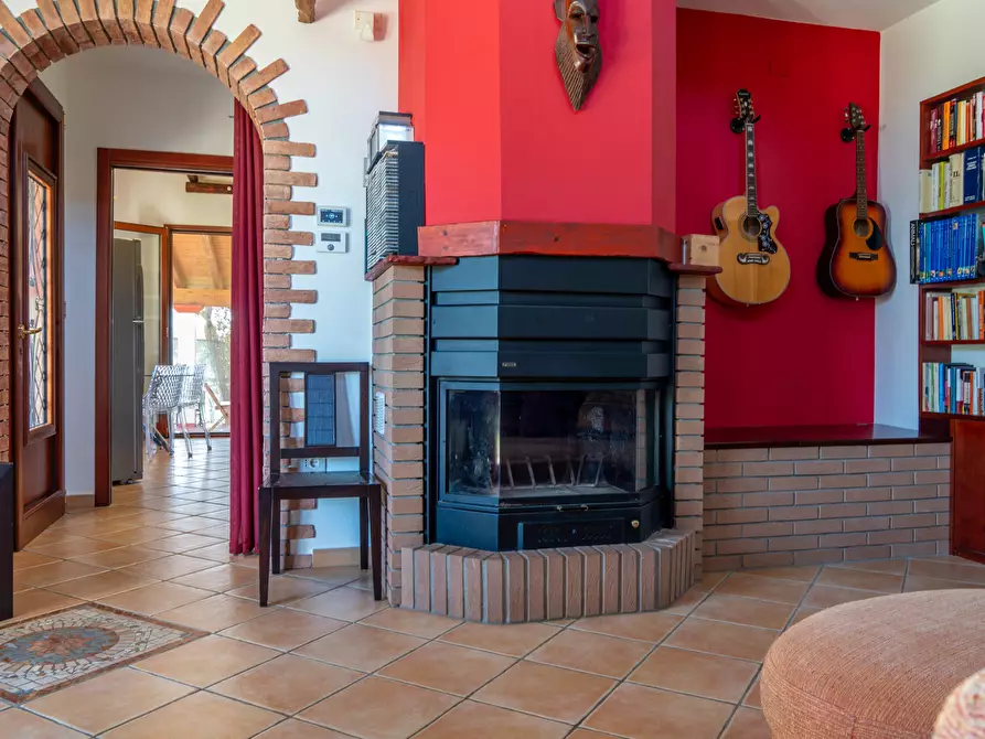 Immagine 21 di Villa in vendita  a San Sperate