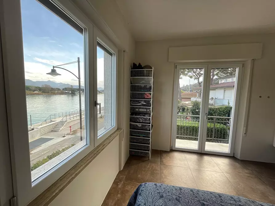 Immagine 10 di Casa indipendente in vendita  a Ameglia