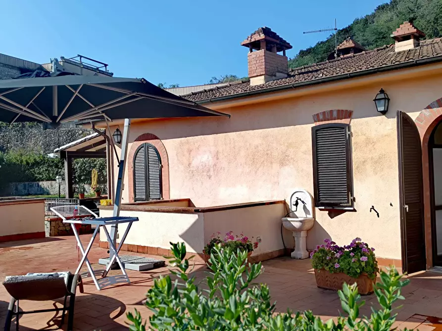 Immagine 21 di Casa semindipendente in affitto  a Ameglia