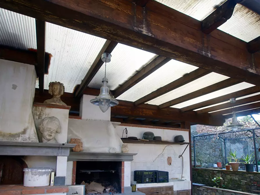 Immagine 6 di Villa in vendita  a Sarzana