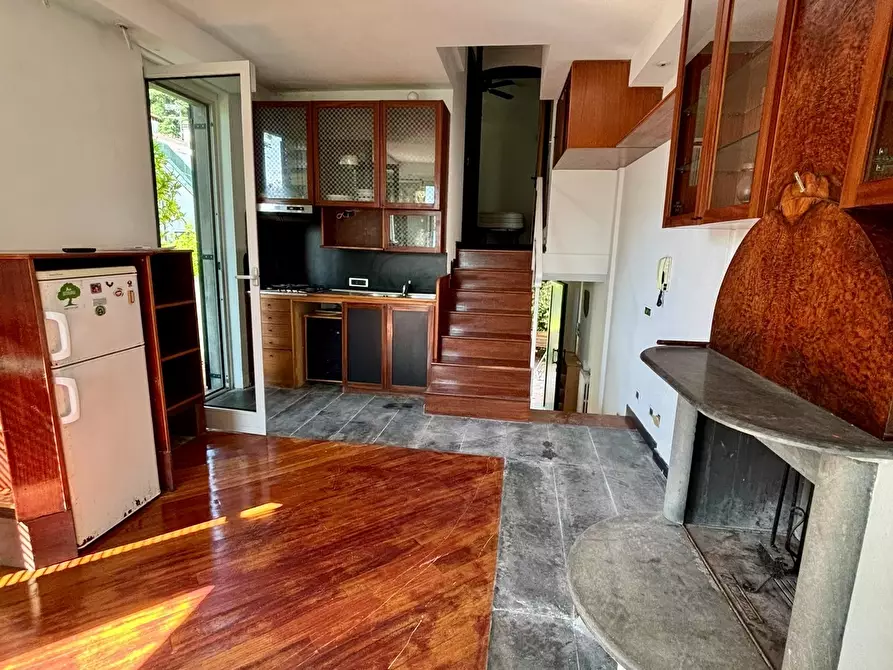 Immagine 8 di Porzione di casa in vendita  a Ameglia