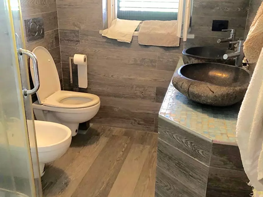 Immagine 16 di Villa in vendita  a Castelnuovo Magra