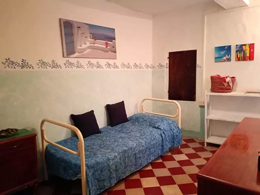 Immagine 14 di Quadrilocale in vendita  a Ameglia