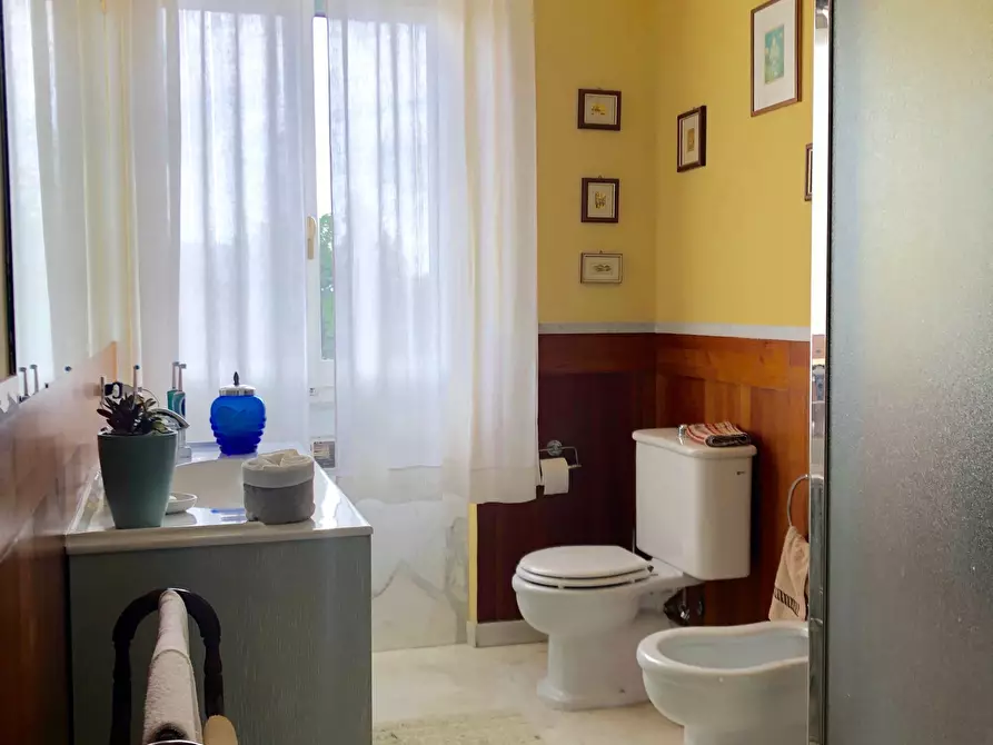 Immagine 7 di Casa bifamiliare in vendita  a Sarzana