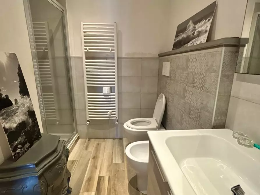 Immagine 12 di Porzione di casa in affitto  a Ameglia