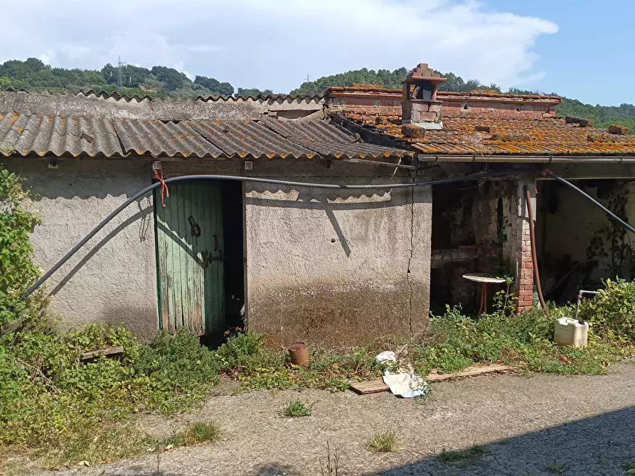 Immagine 20 di Rustico / casale in vendita  a Castelnuovo Magra