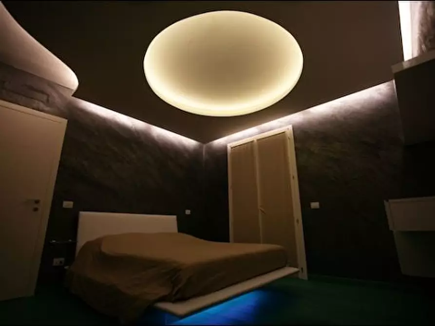 Immagine 30 di Casa semindipendente in vendita  a Lerici