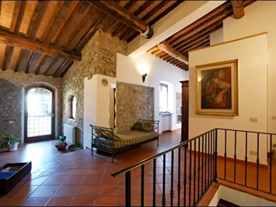 Immagine 14 di Villa in vendita  a Ameglia